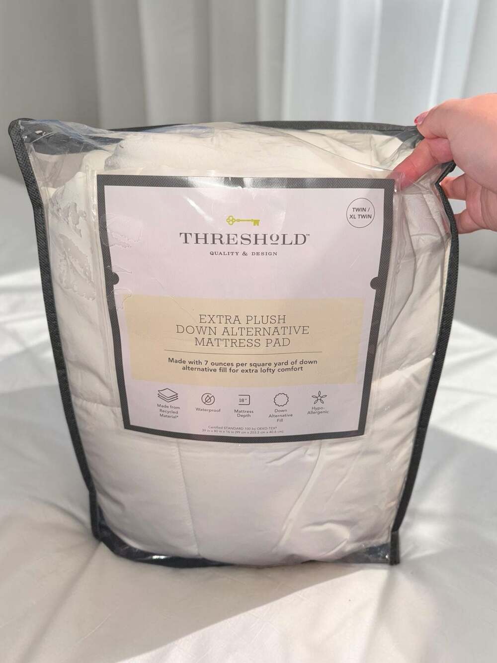 Extra Plush Down Alternative Waterproof Mattress Pad Twin/XL Twin White New